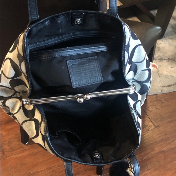 Vintage Y2K Coach Fabric Black & Gray Signature Shoulder Bag w/ Leather Straps - Picture 7 of 15